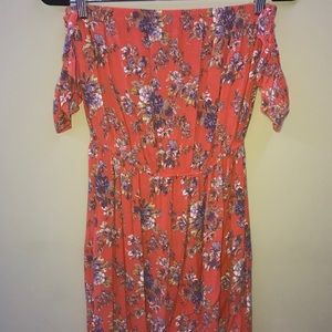 Off-the-shoulder sun dress